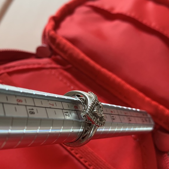 diamond heart ring in sterling silver - Picture 4 of 6